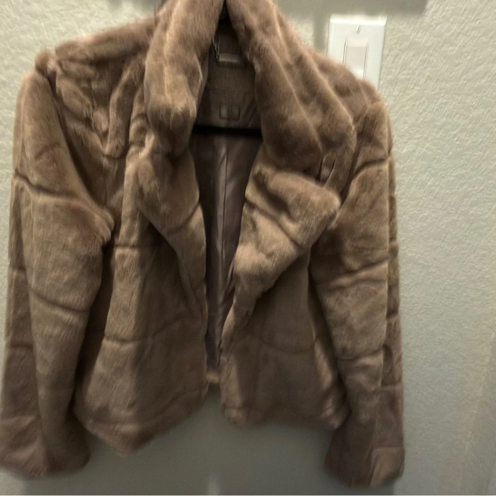JouJou Jou Jou Faux Fur Coat - Taupe Plush Jacket MEDIUM - Picture 2 of 2